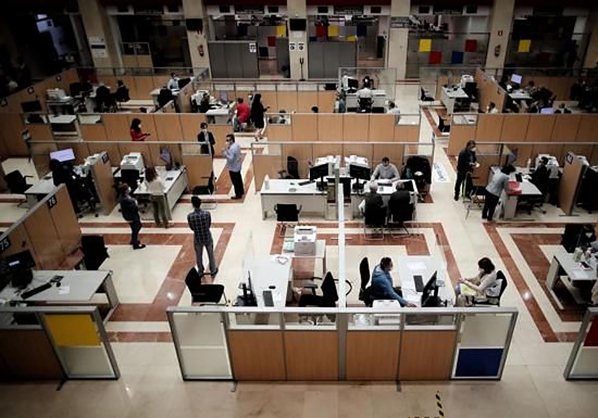 CSIF_DXC's tweet card. Las aportaciones al plan de pensiones, amortizar la hipoteca o realizar donativos sirven para ajustar la factura fiscal