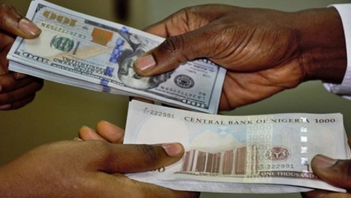 saylor's tweet card. The governor of the central bank, Godwin Emefiele, announced on Wednesday that new naira notes would be issued by December 15