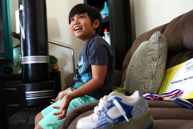 cdevitt's tweet card. Kristopher Bayog’s “D” shoes were born out of his concern for his grandmother, who is facing dementia. His invention helps people find lost loved ones by activating an alarm system housed in the sole...