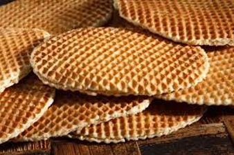 SunuDiotaye's tweet card. D’abord, rassemble les ingrédients : farine, œufs, sucre, levure, lait, beurre fondu et sel.Ensuite, mélange la farine avec le sucre, la levure et le sel. Puis, ajoute les œufs et remue doucement.A...