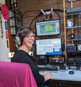 PI4YLC's tweet card. In 2022 hebben we aan twee contesten meegedaan. Ondanks dat in de tweede helft van het jaar de maatregelen werden versoepeld is het om persoonlijke redenen niet gelukt om meer activiteiten te...