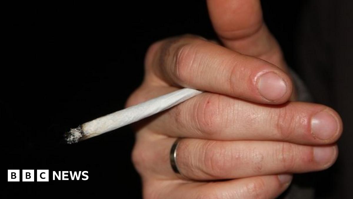 CSK_Psych's tweet card. Using potent forms of cannabis is a factor in 24% of new psychosis cases analysed by King's College London researchers.