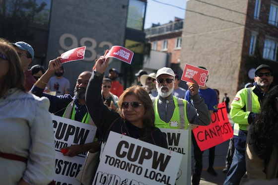 Prof_Savage's tweet card. Ministry says ‘stakeholders raised concerns’ about data on its website, gives no timeline for republishing