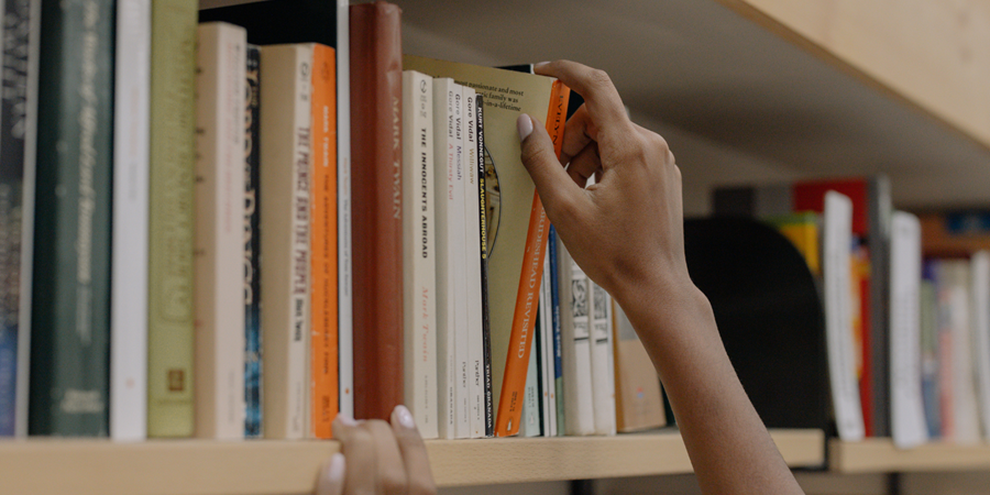 SLIC1991's tweet card.  