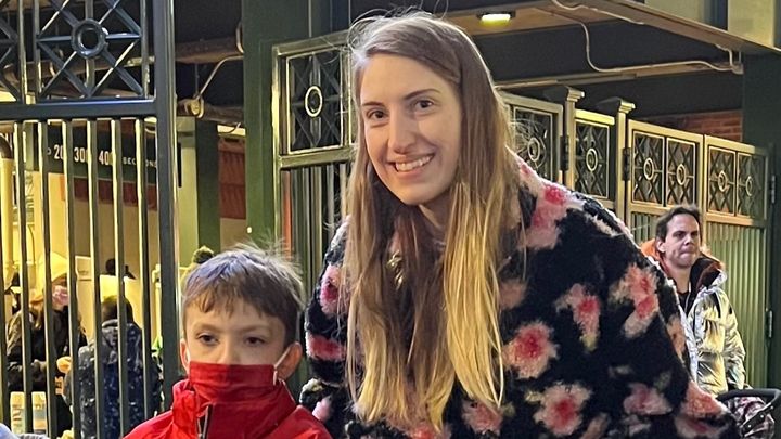 Tea_J_Y's tweet card. Kelly Knabb is a beloved mother, partner, community member, artist, activist, mutua… Mark Bose needs your support for Loving Mother Facing Jail Over Christmas