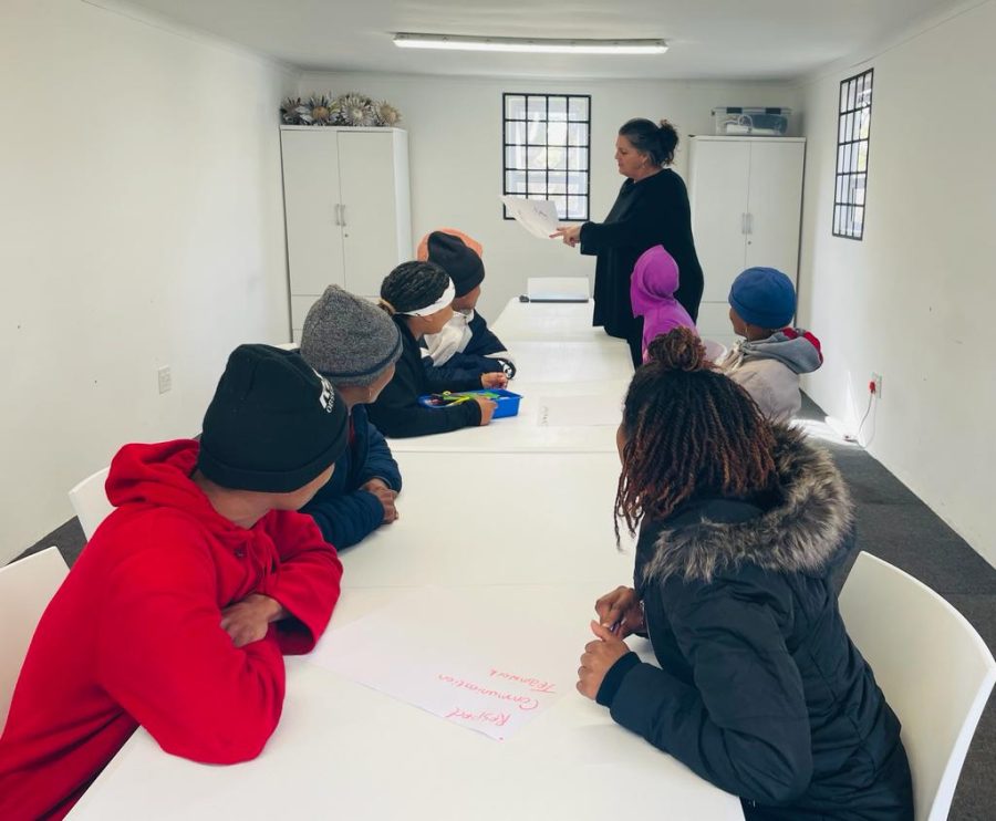 Smile904FM's tweet card.     The Pebbles Project is a well-established non-profit organization that provides quality educational programmes to farmworker communities and children in the Winelands of the Western...