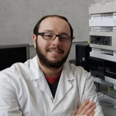 cicap's tweet card. Una recente campagna contro i “cibi sintetici” afferma che questi sarebbero prodotti “in un bioreattore da cellule impazzite”. Ma cos’è, davvero, un bioreattore?