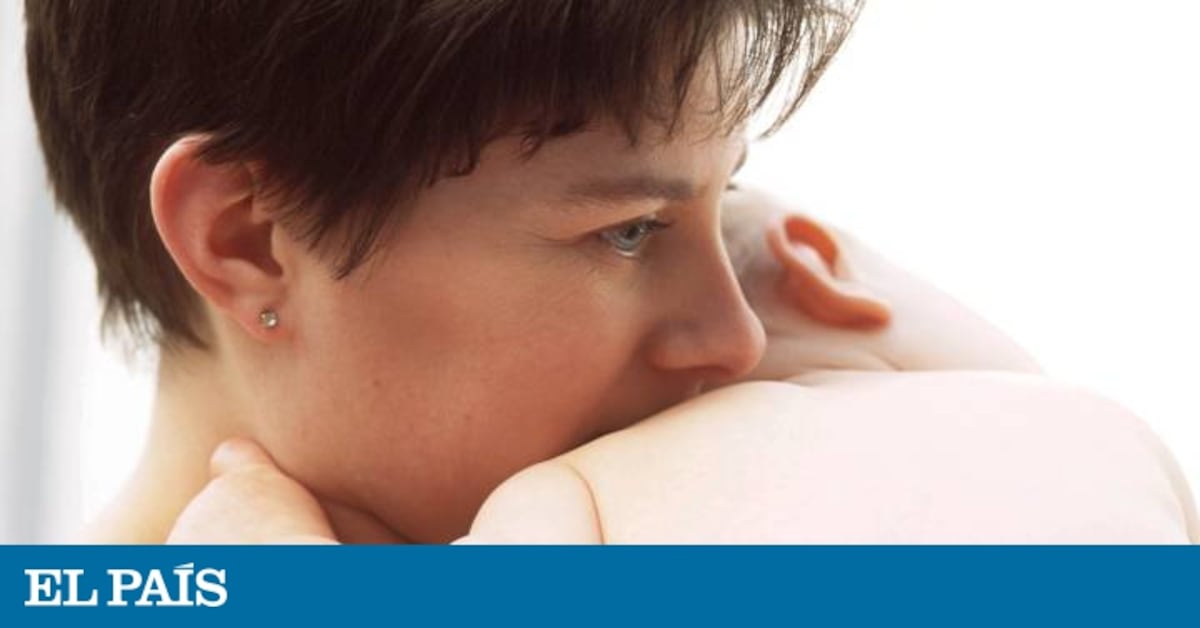 ainaradego's tweet card. Hay mujeres que están vivas, literalmente, gracias a ese cable a tierra que ha supuesto un hijo