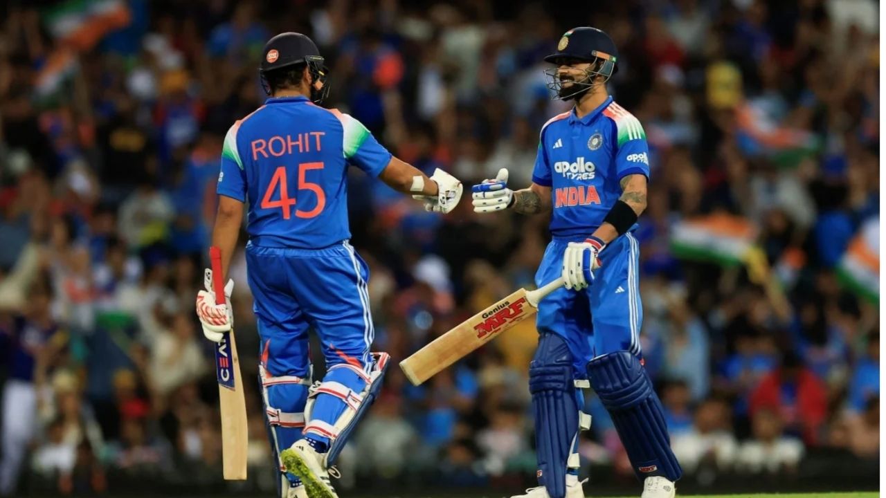 TheNavbharatliv's tweet card. India Beat Australia: भारत ने ऑस्ट्रेलिया को तीसरे मुकाबले के दौरान एकतरफा अंदाज में शिकस्त दी। रोहित शर्मा ने शतकीय तो विराट कोहली ने अर्धशतकीय पारी खेलकर सीरीज का अंतिम मैच भारत के नाम किया।