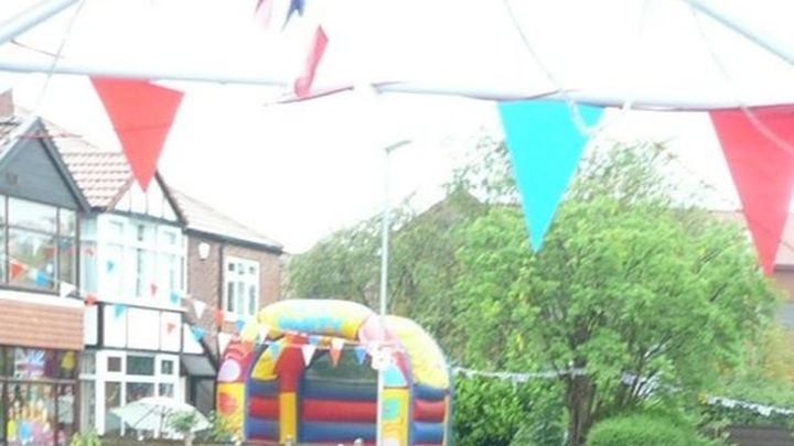 mattcoupecppe's tweet card. The residents of Saddlewood Avenue realise, in these testing times, some may b… Nuala Slim needs your support for The Saddlewood Ave - Run to raise - Marathon