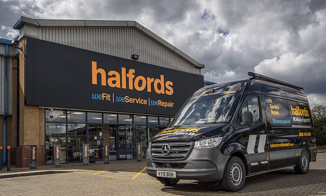 HalfordsRacism's tweet card. The tribunal heard it took six months for him to get a chair, and when he struggled with doing tests on lower vehicles and asked for help, his boss said he was 'lazy'.