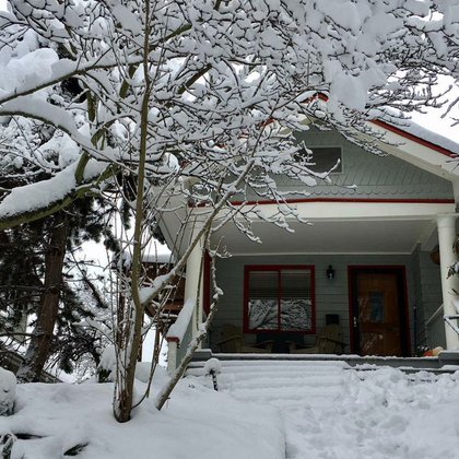 Tweet card summary image