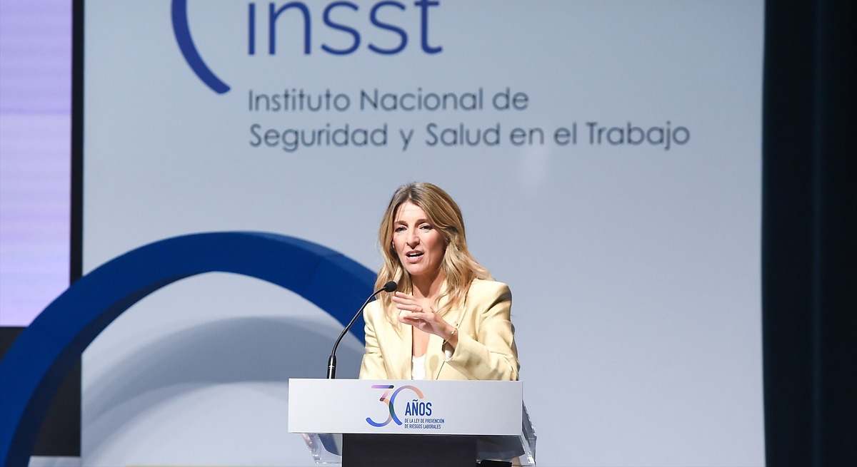 instrabajoyss's tweet card. El Gobierno aprobó en septiembre el plan estratégico que guiará las actuaciones de la Inspección de Trabajo hasta 2027. Este ponía el acento en controlar los fraudes en materia de contratación y esta...