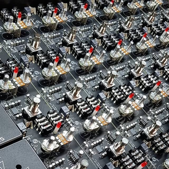 Fabsbox's tweet card. Fabian Schweiger (@fabguitars) • Instagram photo