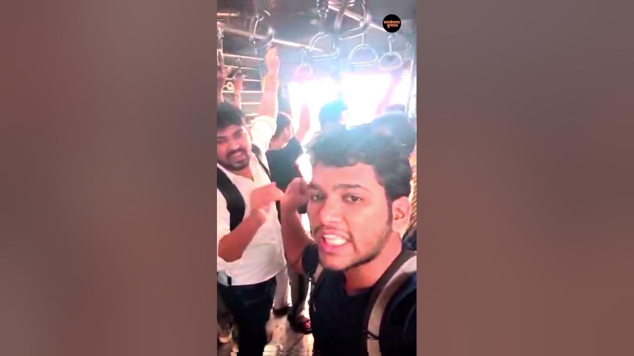 help_compa69754's tweet card. मराठी तरुणाने भैयाला ट्रेन मध्ये सरळ केला😡👆| Viral Video | Marathi...