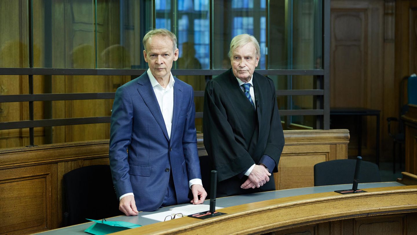 jonas_fedders's tweet card. Ein Arzt überließ einer psychisch kranken Frau tödliche Medikamente. Die Staatsanwaltschaft sagt: Sie war nicht in der Lage, eine freie Entscheidung zu treffen