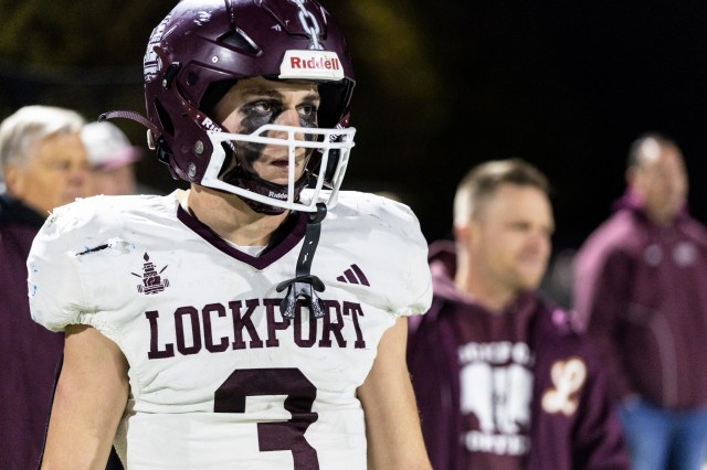 SouthtownSports's tweet card. Colton Benaitis comes through with key interception as Lockport holds off Sandburg for 21-14 first-round win.