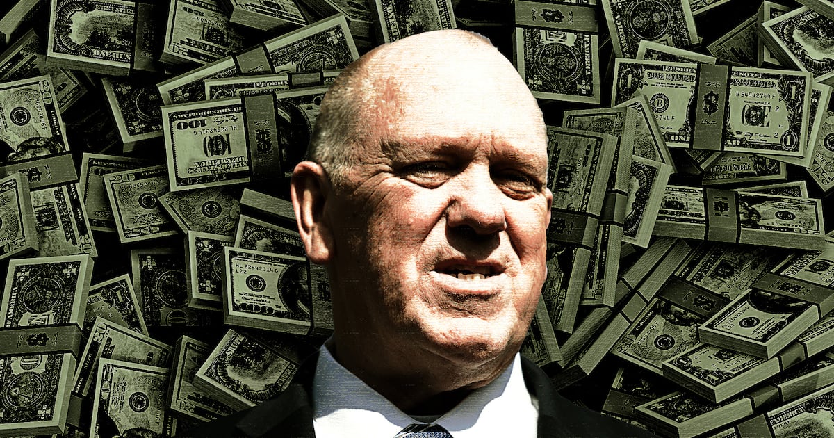 TopherPerkins's tweet card. The Trump DOJ shut down the investigation.In 2024, Trump’s now-border czar Tom Homan was recorded by the FBI accepting $50,000 in cash while promising to secure government contracts for undercover …