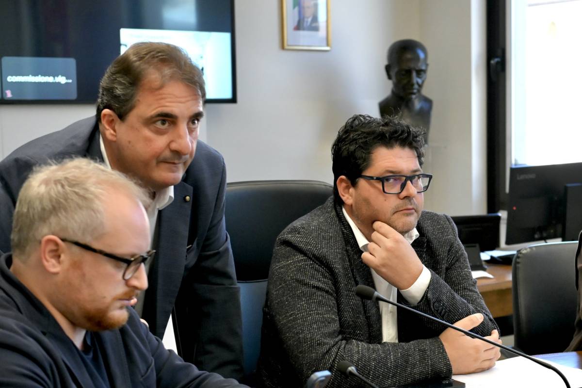 Ori254's tweet card. ​TERAMO –  Un debito della sanità “fuori controllo”, “la colpa che per il centrodestra che governa da sette anni è sempre di altri e di chi c’era prima”, il riordino della rete ospedaliera “al palo”,...