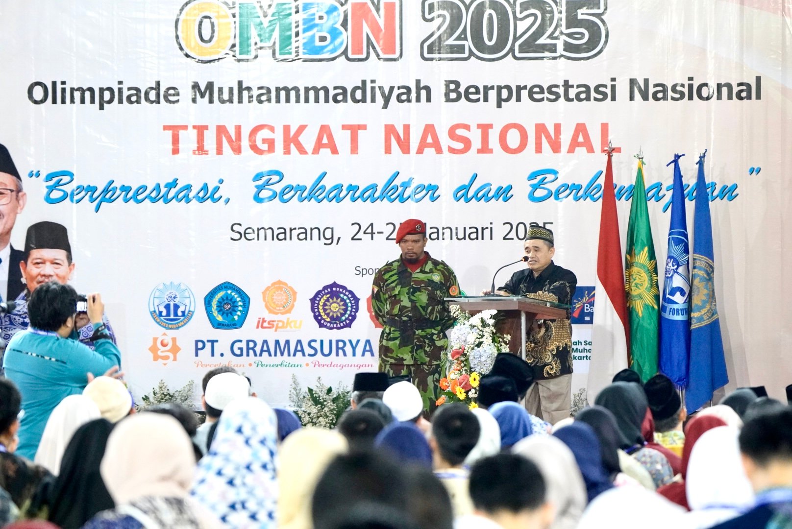 muhammadiyah's tweet card. Ribuan pelajar Muhammadiyah yang berprestasi dari seluruh Provinsi di Indonesia ikuti ajang Olimpiade Muhammadiyah Berprestasi Nasional (OMBN).