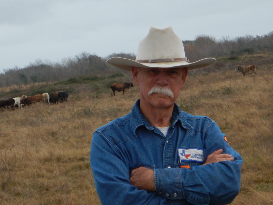 thelightinggeek's tweet card. I usually make a point to read most things posted on the subject of leadership. Most often it is some high minded point about what good leaders do, or don't do.