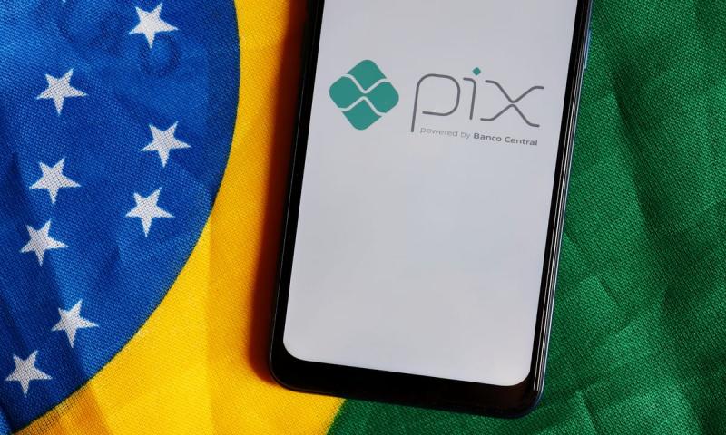 RixonTechnology's tweet card. Brazil Tightens Fintech Oversight: Data Protection Is Now the Deciding Factor Brazil’s regulators are taking a harder look at fintechs as money-laundering risks rise in the fast-growing PIX ecosyst...