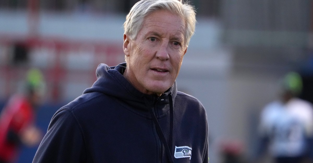 SeahawksViews's tweet card. Read!