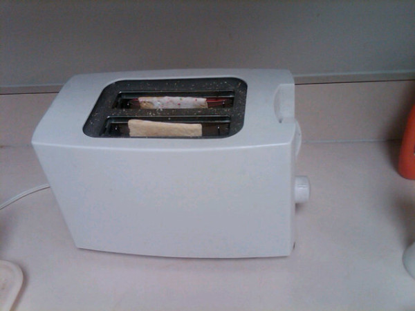 KoolG_1's tweet card. Getting my Cook on at work...who wants some :) #poptartflow