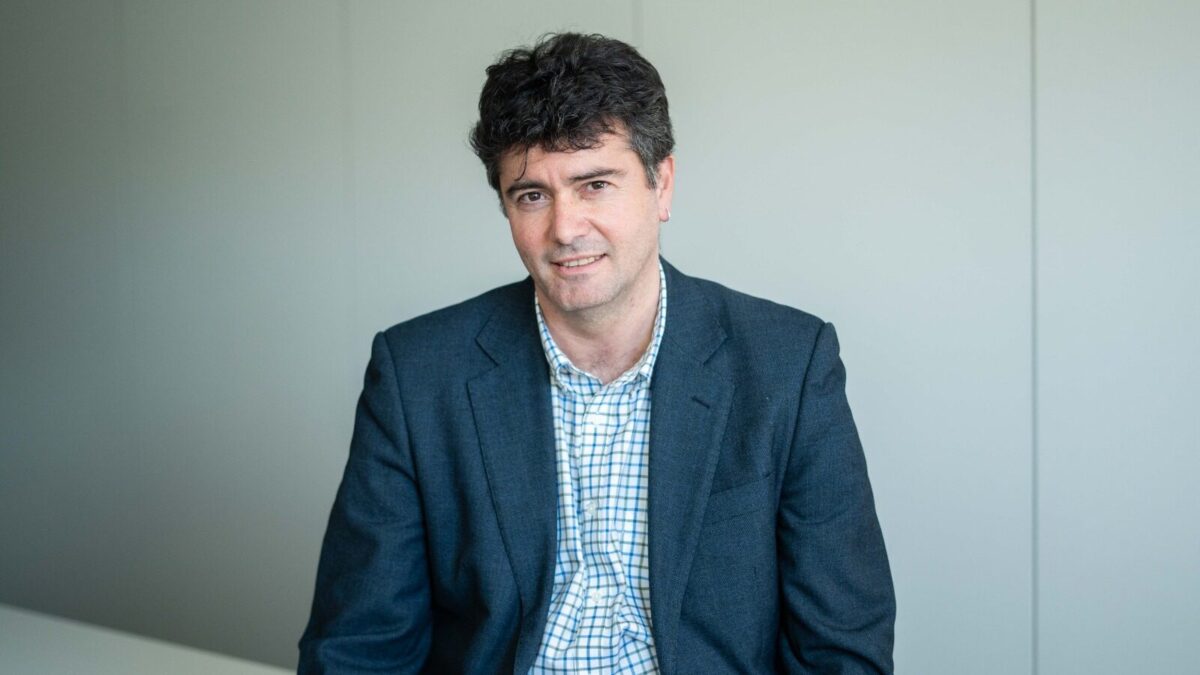 UNIREDasoc's tweet card. El Ministerio de Asuntos Económicos ha designado a Matías González como nuevo secretario general de Telecomunicaciones y Ordenación de los Servicios de