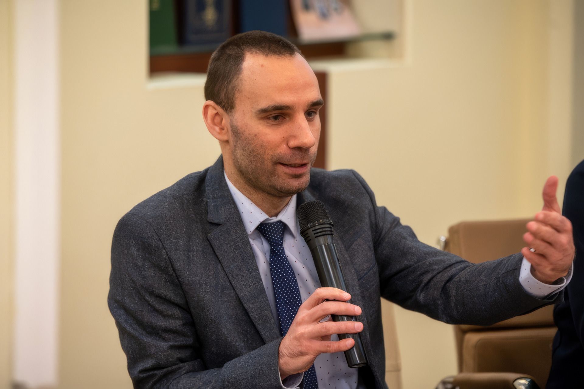 freenationsrf's tweet card. Interview with Oleg Magaletsky, founder of the Forum of Free States Post-Russia