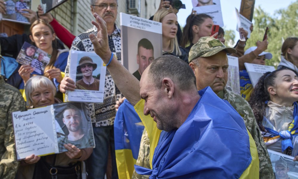 eurotopics_fr's tweet card. Le second cycle de négociations entre Ukraine et Russie à Istanbul a permis un nouvel échange de prisonniers, mais pas la conclusion d'un accord allant dans le sens d'un cessez-le-feu.