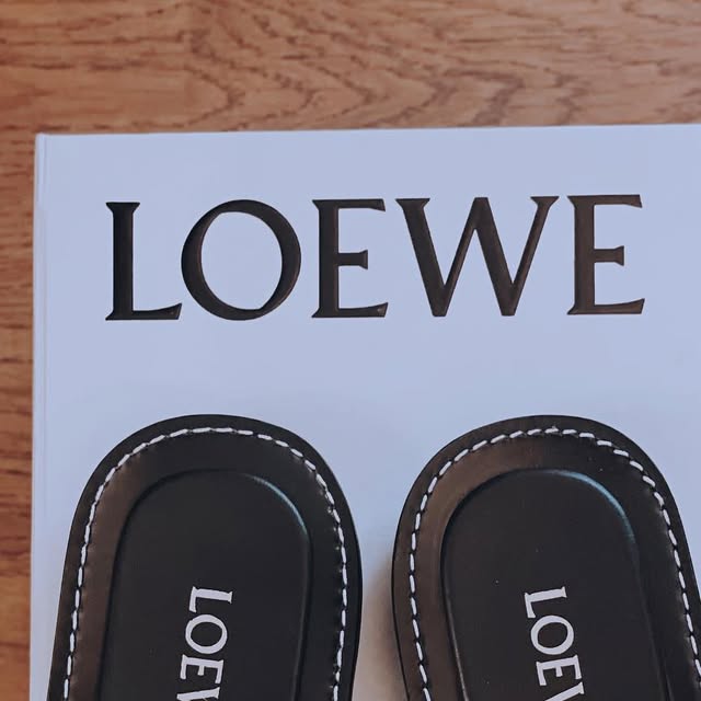 modacadisi's tweet card. Burcu Henderson (@burcuhenderson) • Instagram photo