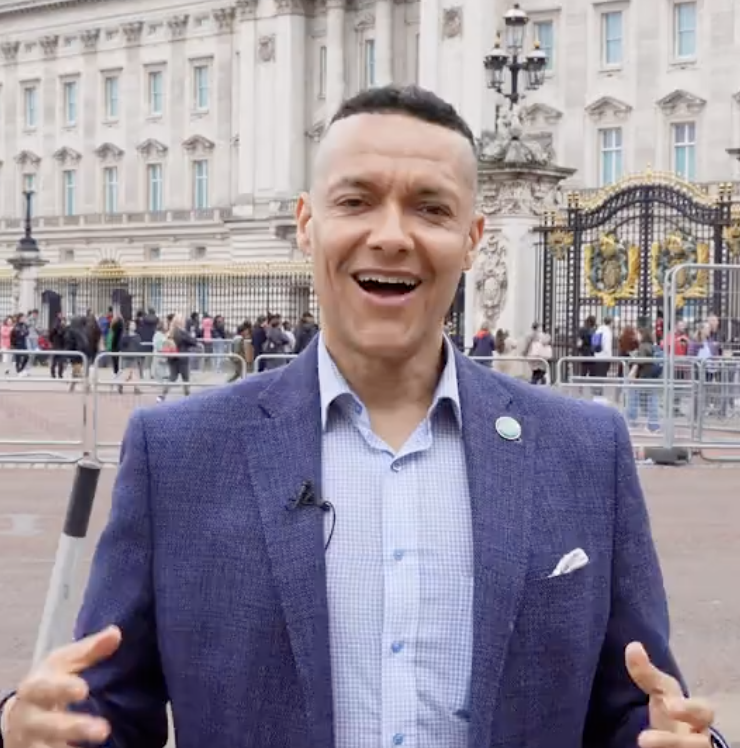 Razorpost's tweet card. Our monarchy has exempted itself from 160 laws since 1967. Laws ranging from animal welfare to workers rights and taxes. Ask King Charles to rule out any further royal exemptions.