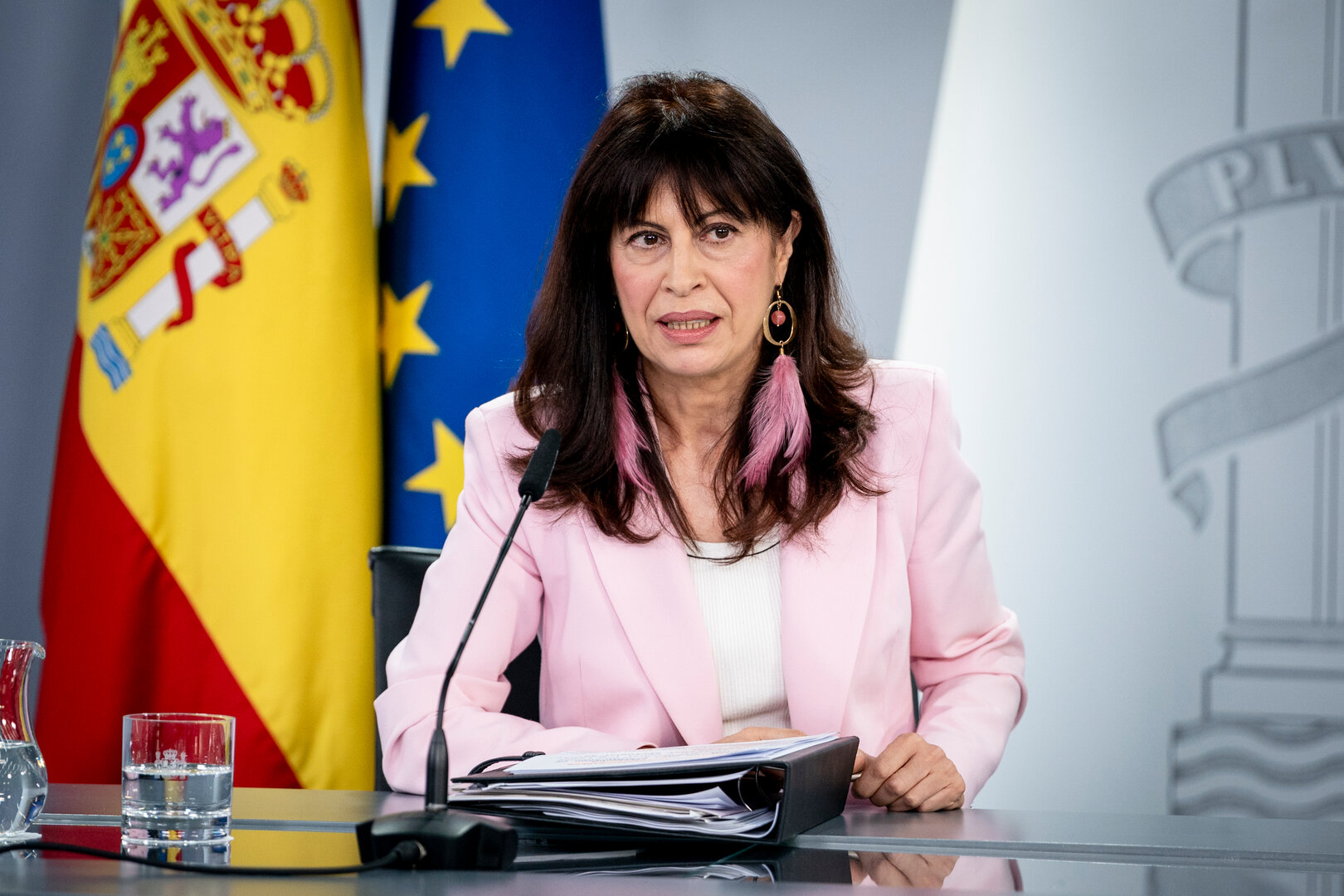 VamosLaSagra's tweet card. Igualdad reduce en 47,5 millones la política pública que ha creado una bolsa de profesionales que facilita la conciliación a las familias con hijos e hijas menores de 16 años