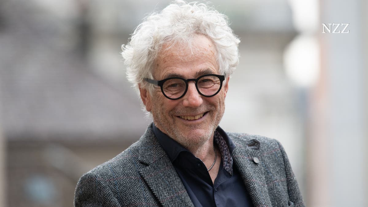 sms2sms's tweet card. Urs Mühle ist seit fast fünfzig Jahren Teil des «Sozialkuchens». Lange kämpfte er für den Ausbau der Sozialhilfe. Heute nicht mehr. Im Gegenteil.