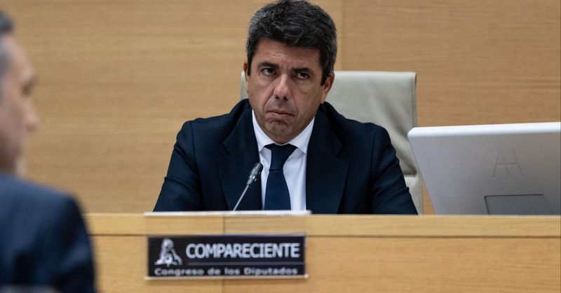 LaRegion's tweet card. El vicesecretario del PP, Jaime de los Santos, afirmó que el presidente en funciones, Carlos Mazón, se “equivocó” al no interrumpir su agenda el 29 de octubre