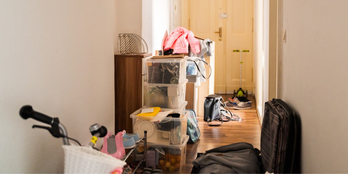 Stanford_PMHW's tweet card. An expert in hoarding disorder discusses treatments for this debilitating condition, but also counsels patience and empathy for those with this challenging malady.