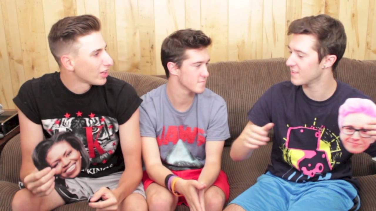 Nick_TheHat's tweet card. KISSING YOUTUBERS