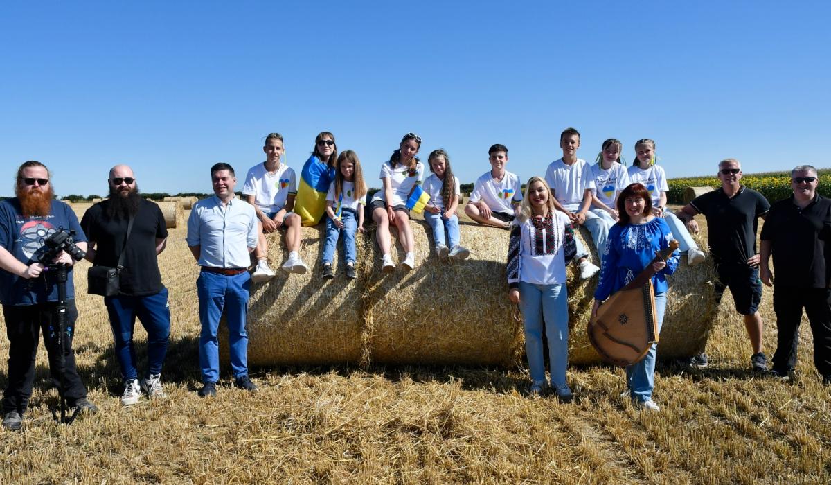 KKPeopleNews's tweet card. Kilkenny Sunflower Field basked beneath blue skies last weekend as it welcomed visitors for a second consecutive year. This year, the field carries with it the theme of ‘hope’ and that the...