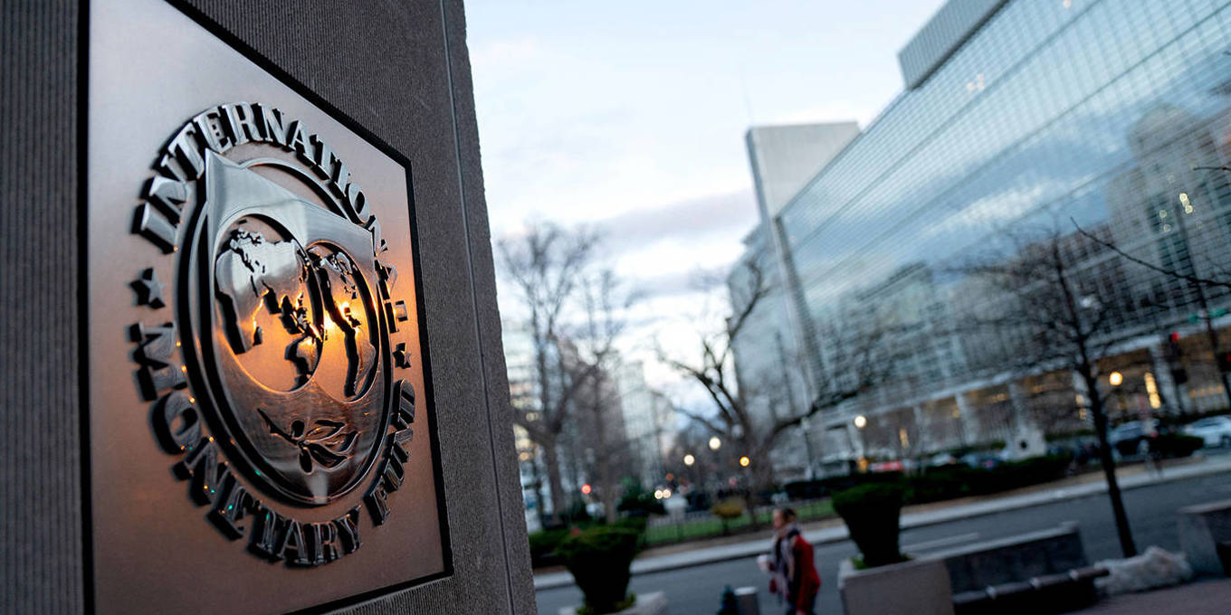 ProSyn's tweet card. Jayati Ghosh warns that the Fund’s insistence on fiscal retrenchment for developing countries ignores its own research.