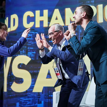 Tweet card summary image