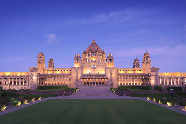 WSJ's tweet card. A hotel in Jodhpur, the Indian city in Rajasthan known for its chalky-blue buildings, has won the traveler’s choice award for 2015 from TripAdvisor, a customer review website.