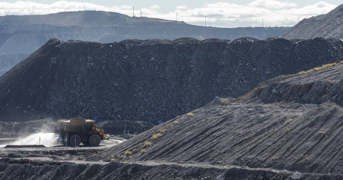 MSSIMelb's tweet card. Many nations are well down the path of transitioning away from coal, providing guidance on what works to...