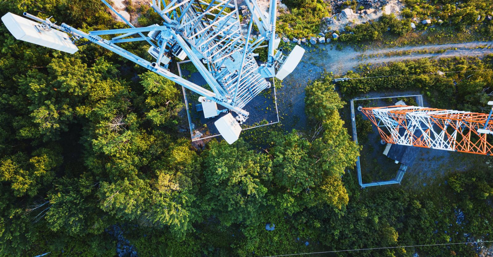 Pieterjanvl's tweet card. De federale overheid gaat 20 miljoen euro uitreiken voor 21 pilootprojecten rond 5G. Dat is vier miljoen minder dan wat er werd voorzien, daarom volgt er