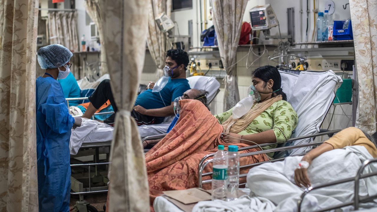 manoj_naandi's tweet card. At a hospital in New Delhi, supplies and space are running out, but the patients keep coming.