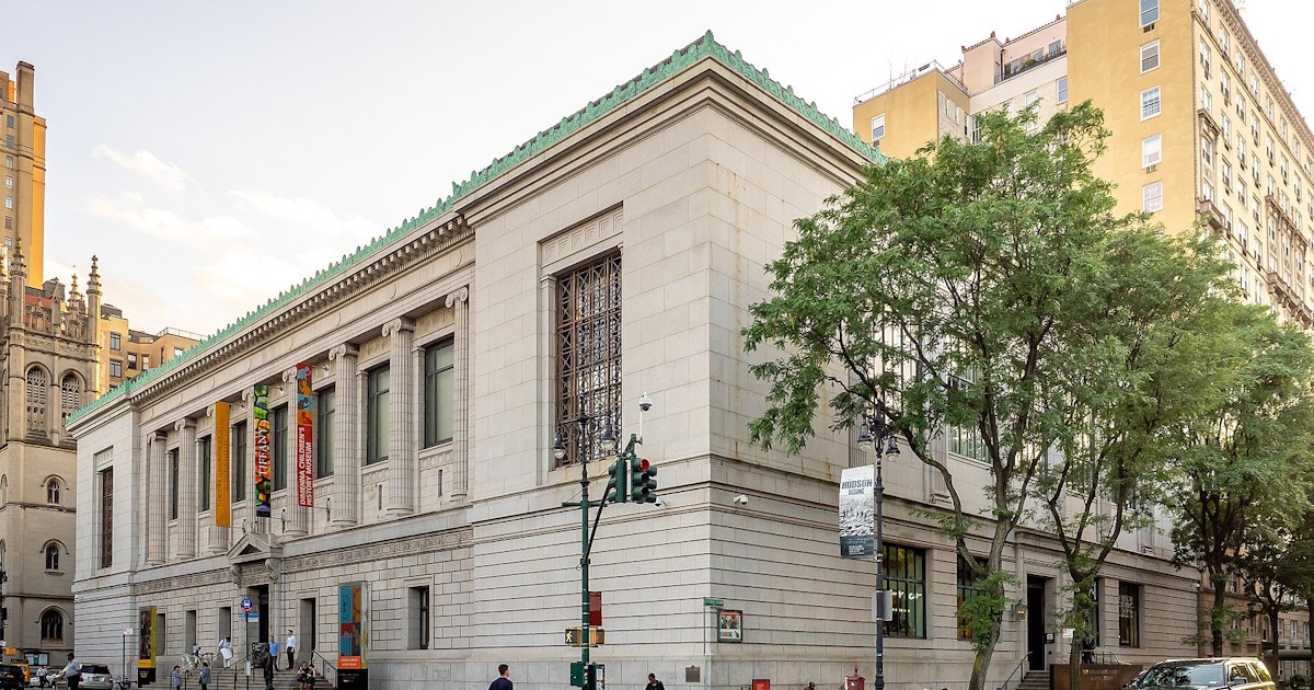 bijutsutecho_'s tweet card. コロナ禍による財政難が続いているなか、多くのアメリカの美術館がコレクションから作品の売却を実施もしくは検討する事態となっている。