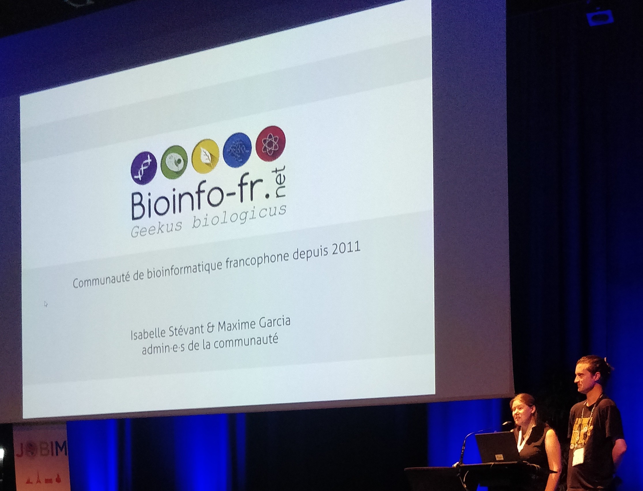 BioinfoFr's tweet card. Vous étiez nom­breux à JOBIM 2024 à nous écou­ter pré­sen­ter Bioin­fo-fr et à vous ins­crire sur notre ser­veur Dis­cord. Mer­ci à vous, et nous espé­rons que vous pas­se­rez de bons moments et que...