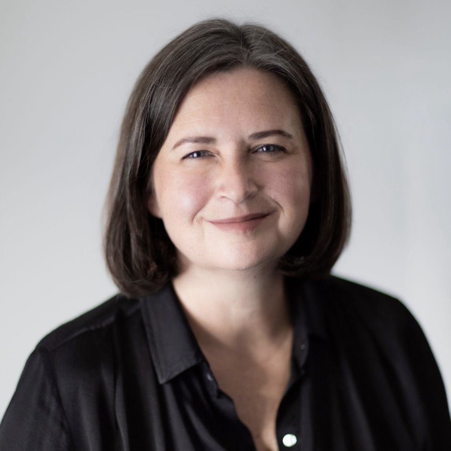 sallynyc's tweet card. Former Penguin Canada publisher Nicole Winstanley has been named president and publisher of Simon & Schuster Canada, succeeding Kevin Hanson, who left the company last month.