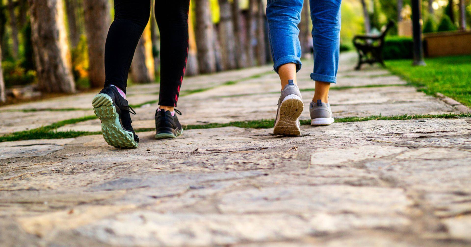 SPAVC_pt's tweet card. Por ano, acontecem cerca de 25 mil casos de AVC. O acidente vascular cerebral é a principal causa de morte e de incapacidade em Portugal.