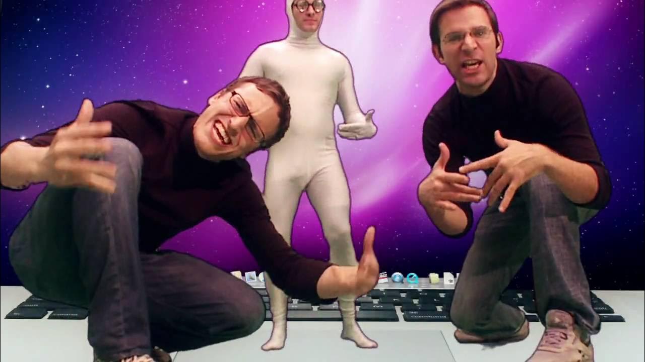 iOSWithSkill's tweet card. iPad Fanboys - I'm on a Mac (I'm on a Boat spoof) ft. PC-Pain -...